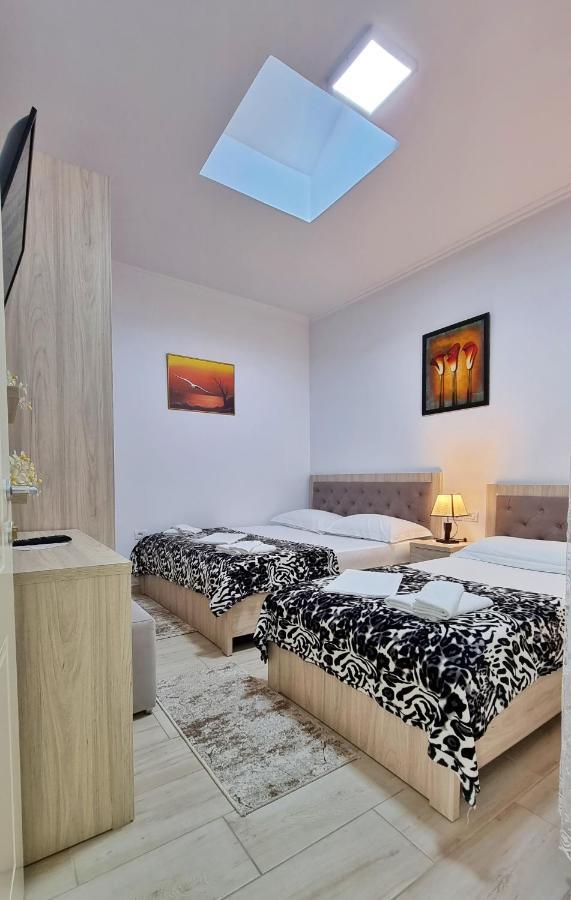 Downtown Apartment *